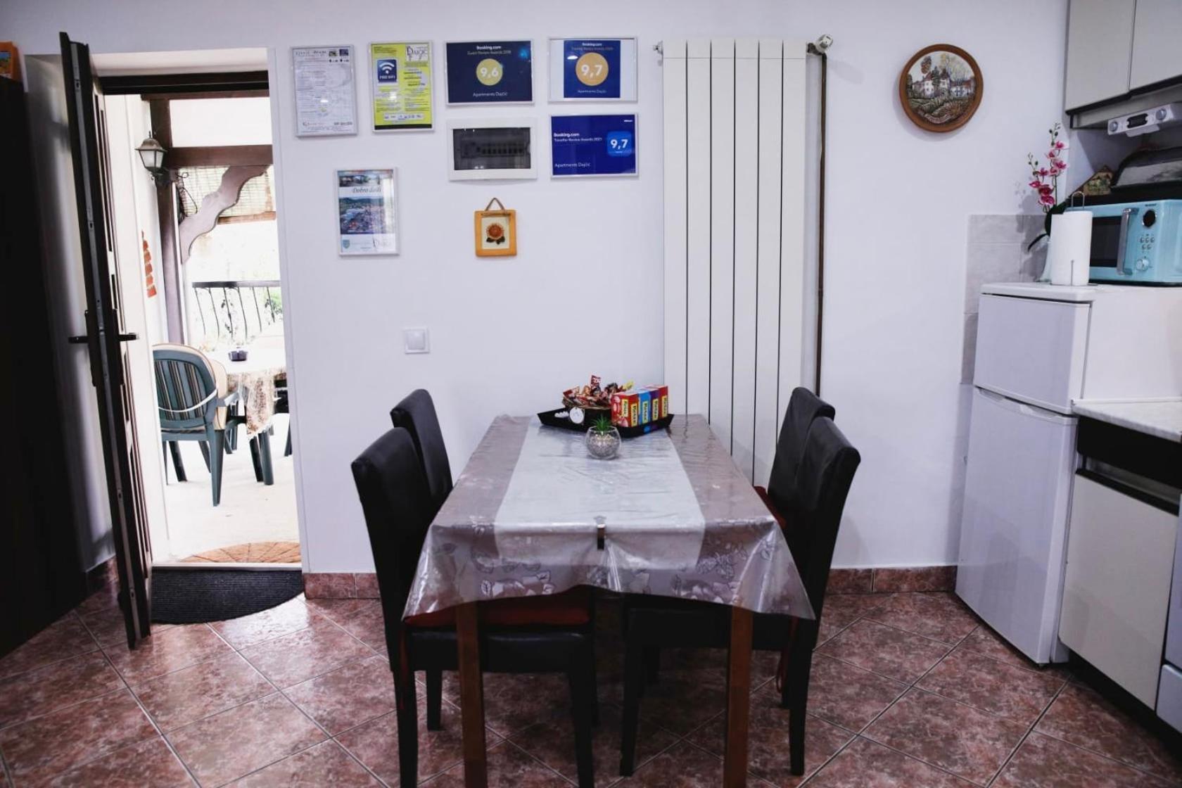 Apartments Dajcic 瓦拉日丁托普利采 外观 照片